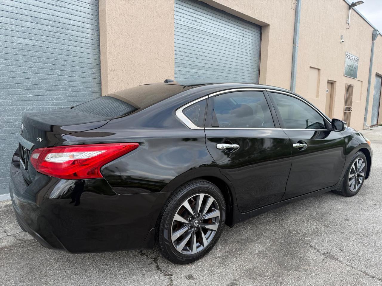 Nissan Altima 4dr Sdn I4 2.5 SV 2016