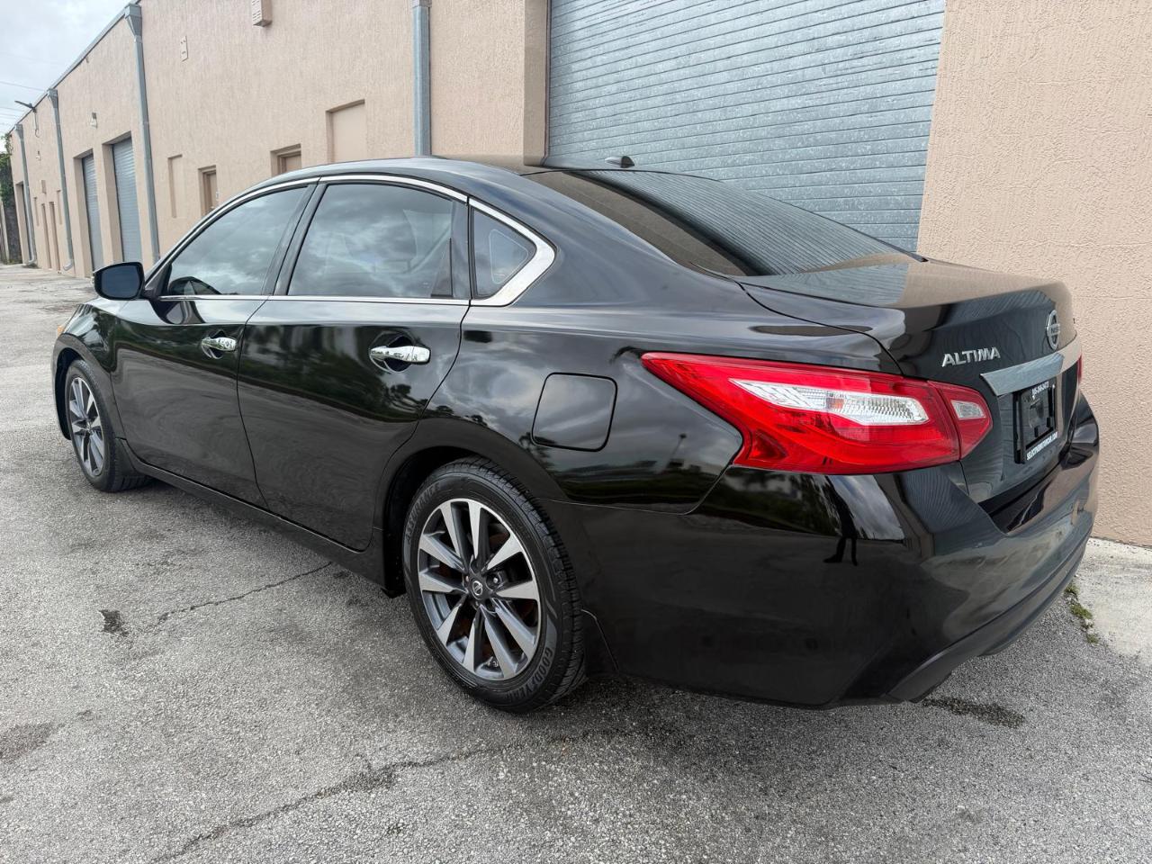 Nissan Altima 4dr Sdn I4 2.5 SV 2016