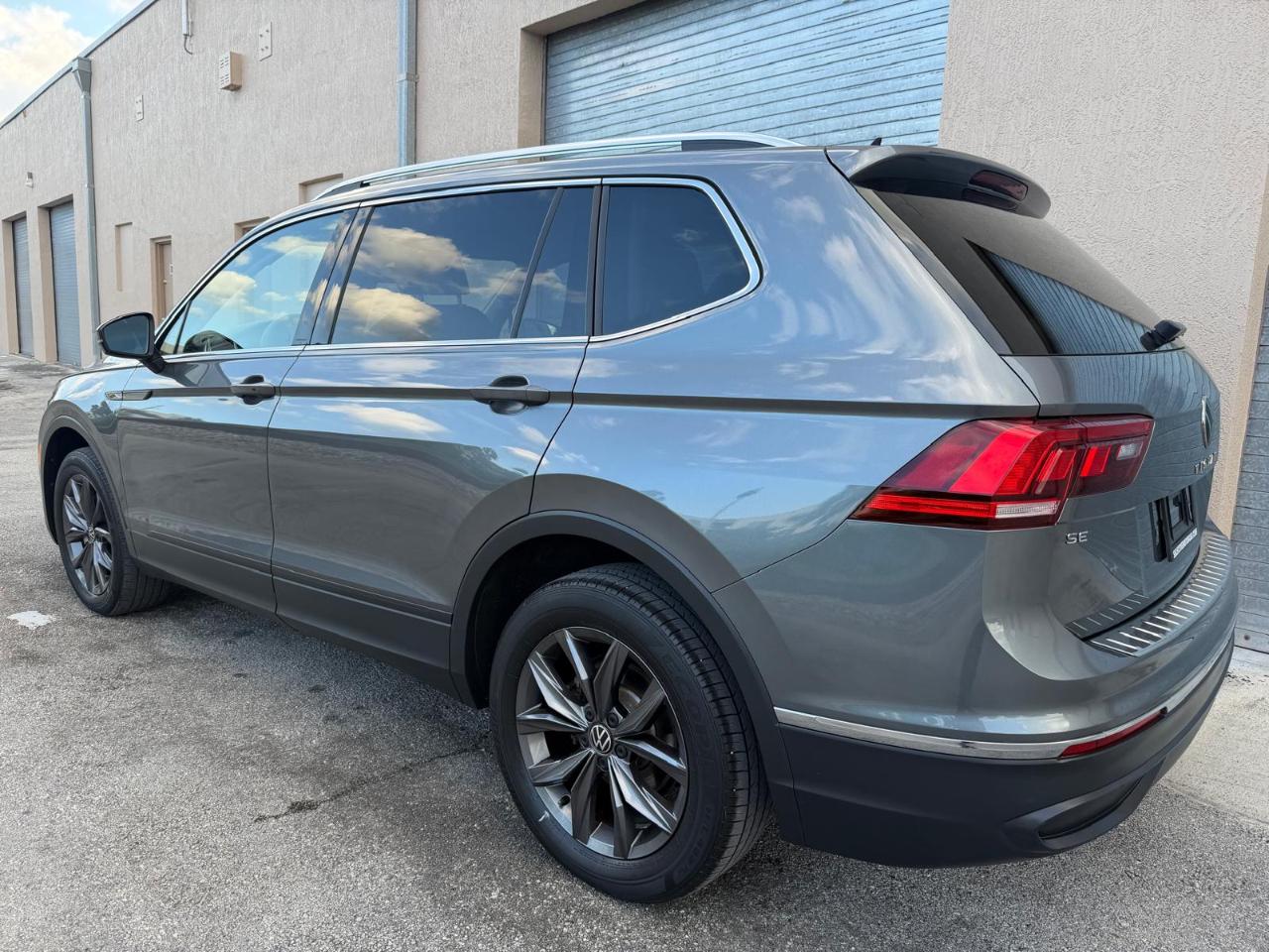 Volkswagen Tiguan 2.0T SE FWD 2022