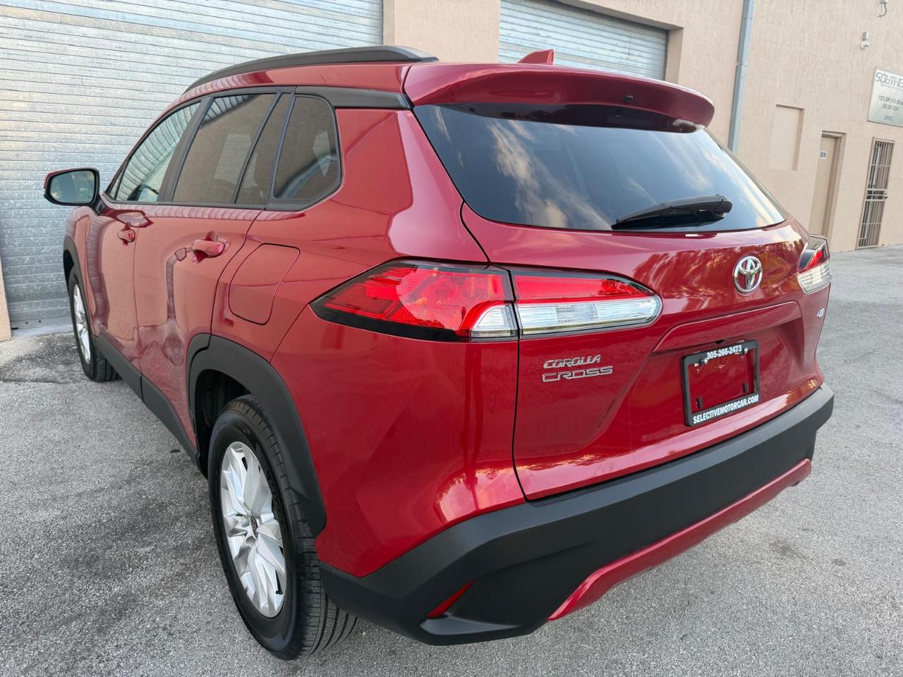 Toyota Corolla Cross LE 2WD (Natl) 2024