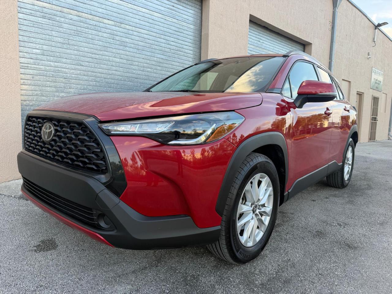 Toyota Corolla Cross LE 2WD (Natl) 2024