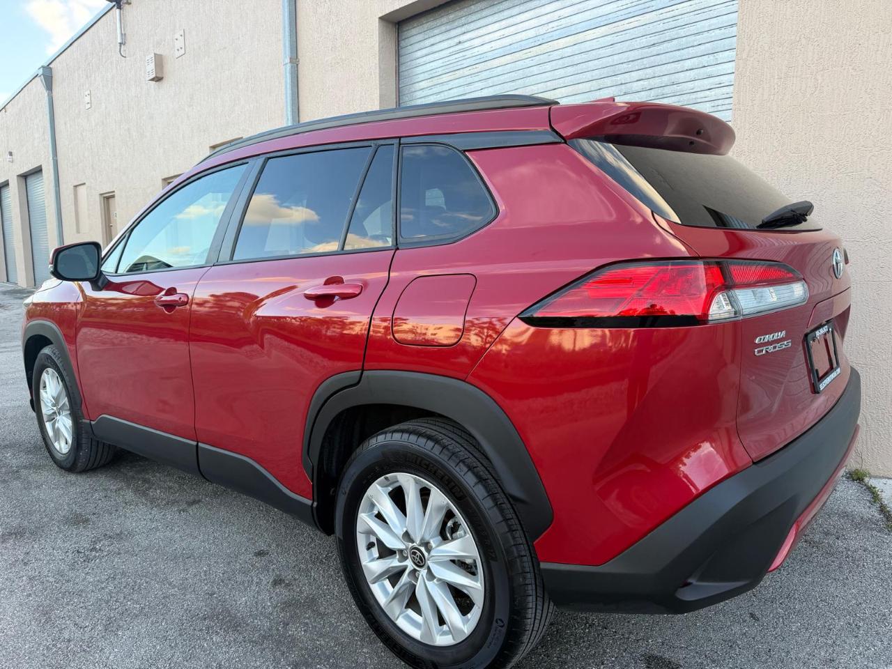 Toyota Corolla Cross LE 2WD (Natl) 2024