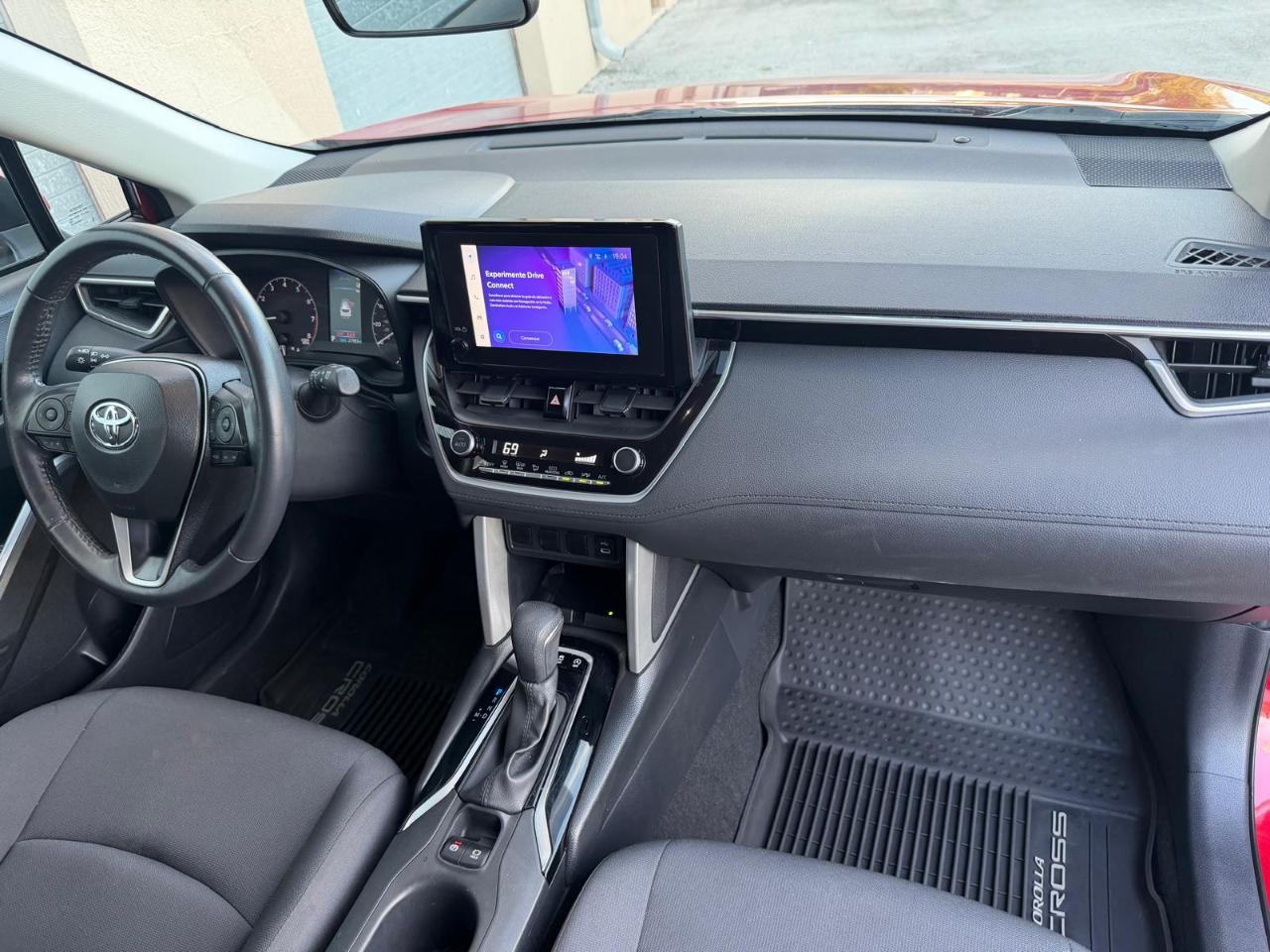 Toyota Corolla Cross LE 2WD (Natl) 2024