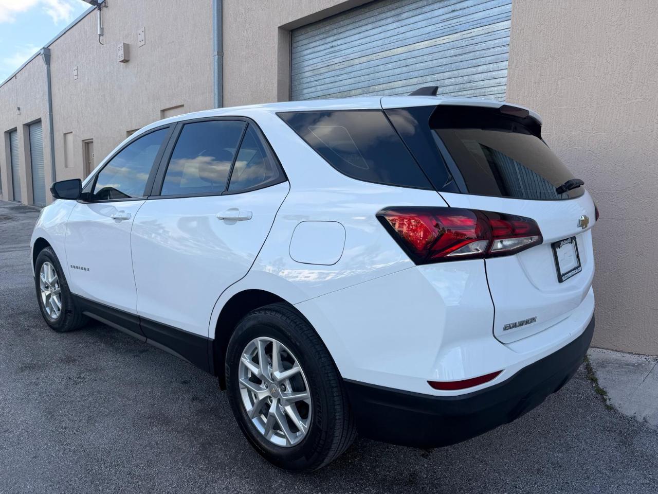 Chevrolet Equinox FWD 4dr LS w/1LS 2023