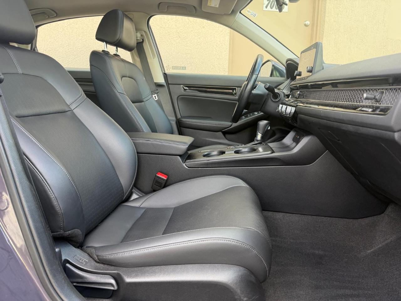 Honda Civic Hatchback EX-L CVT 2024