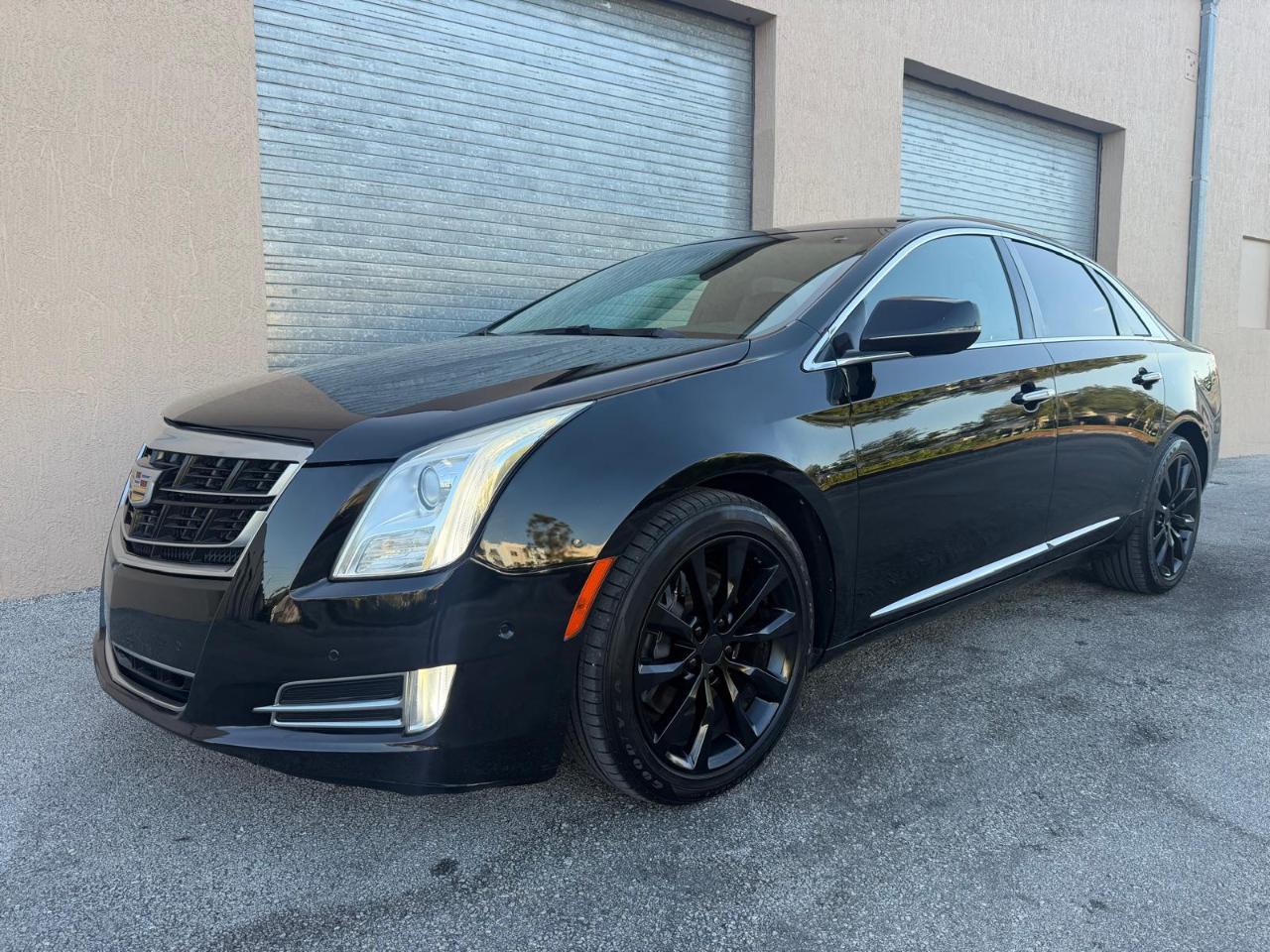 Cadillac XTS 4dr Sdn Luxury FWD 2017