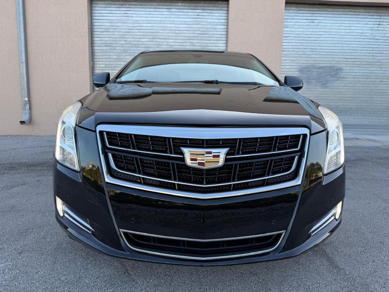 Cadillac XTS 4dr Sdn Luxury FWD 2017