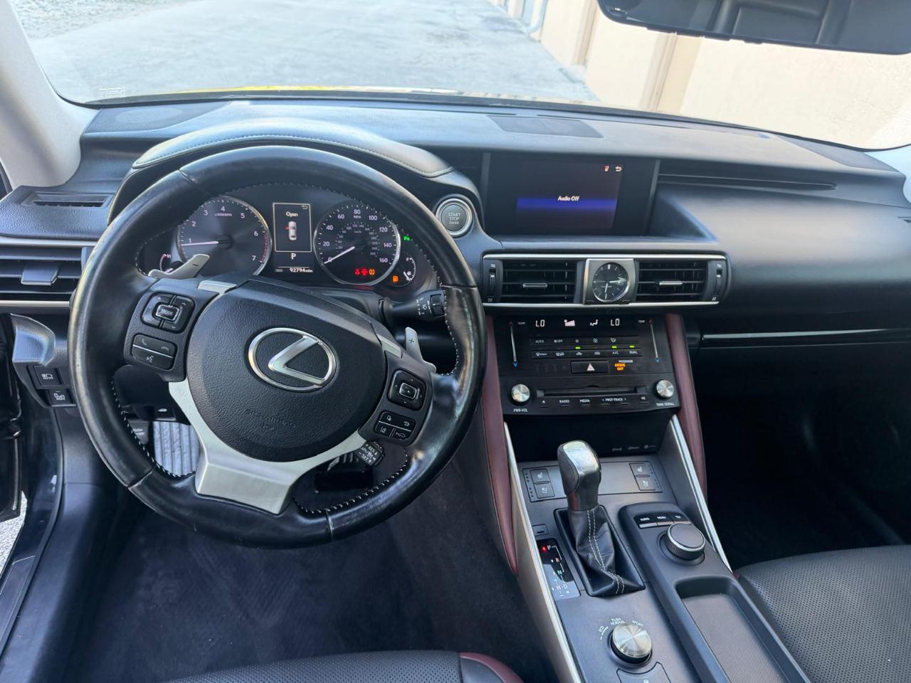Lexus IS IS Turbo RWD 2017