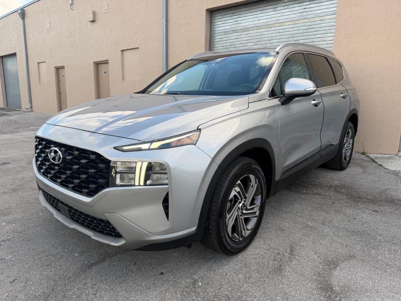 Hyundai Santa Fe SEL FWD 2023