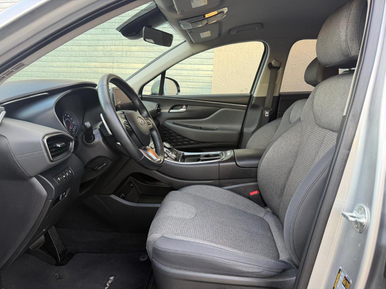 Hyundai Santa Fe SEL FWD 2023