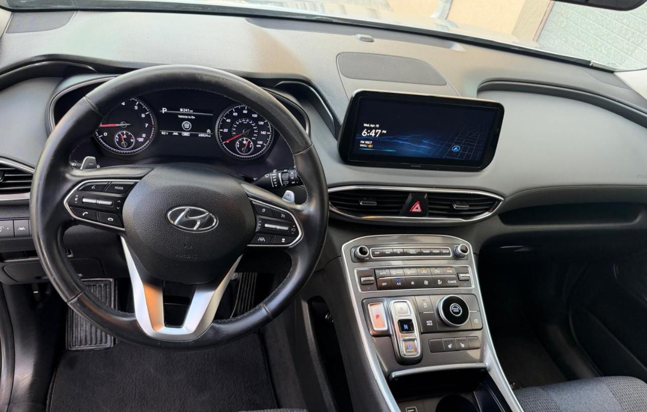 Hyundai Santa Fe SEL FWD 2023