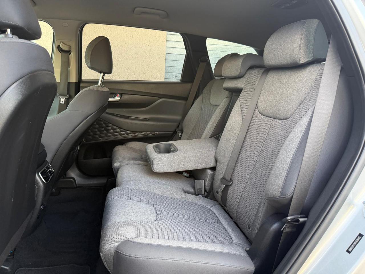 Hyundai Santa Fe SEL FWD 2023