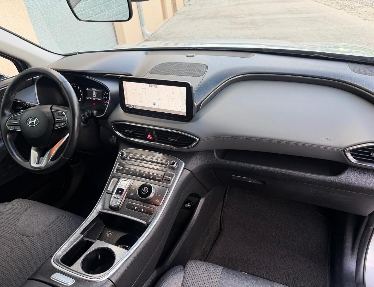 Hyundai Santa Fe SEL FWD 2023