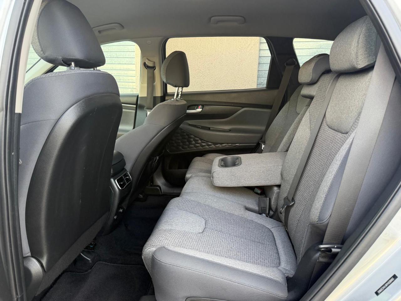 Hyundai Santa Fe SEL FWD 2023