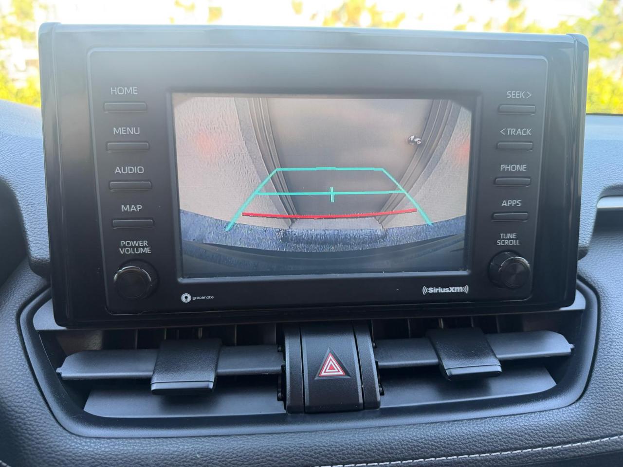 Toyota RAV4 LE FWD (Natl) 2020