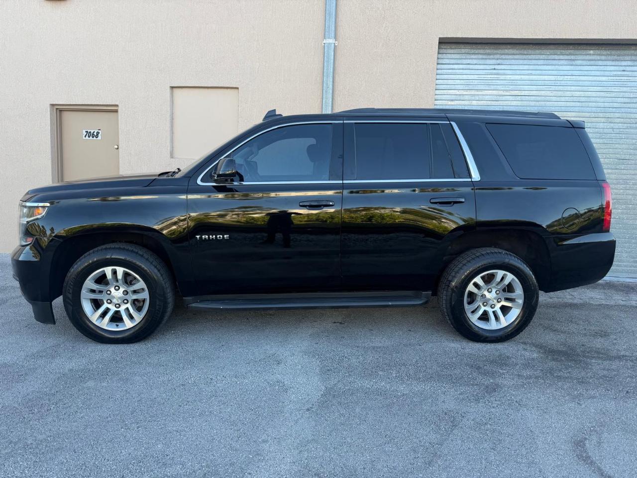 Chevrolet Tahoe 2WD 4dr LS 2017