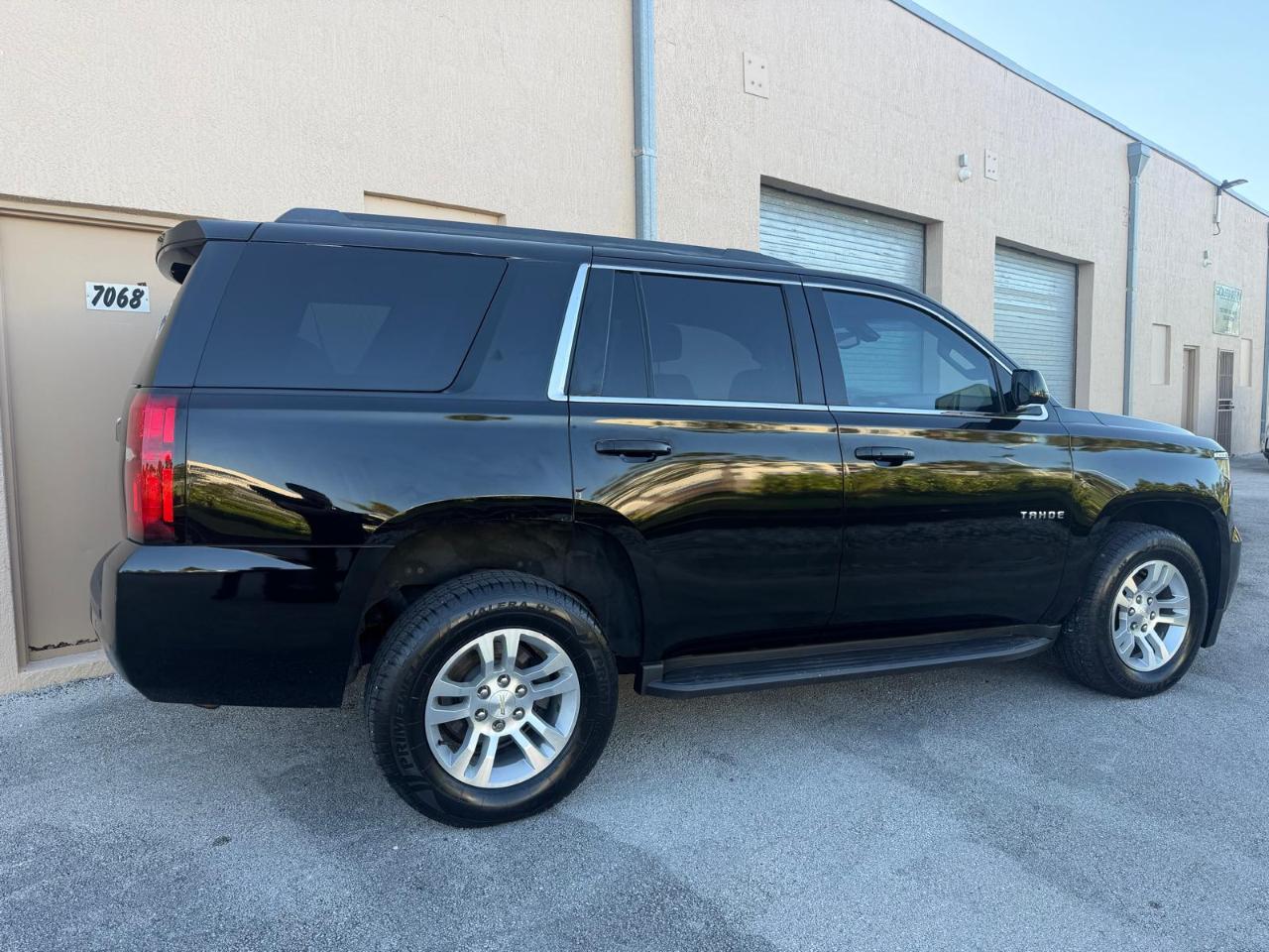 Chevrolet Tahoe 2WD 4dr LS 2017