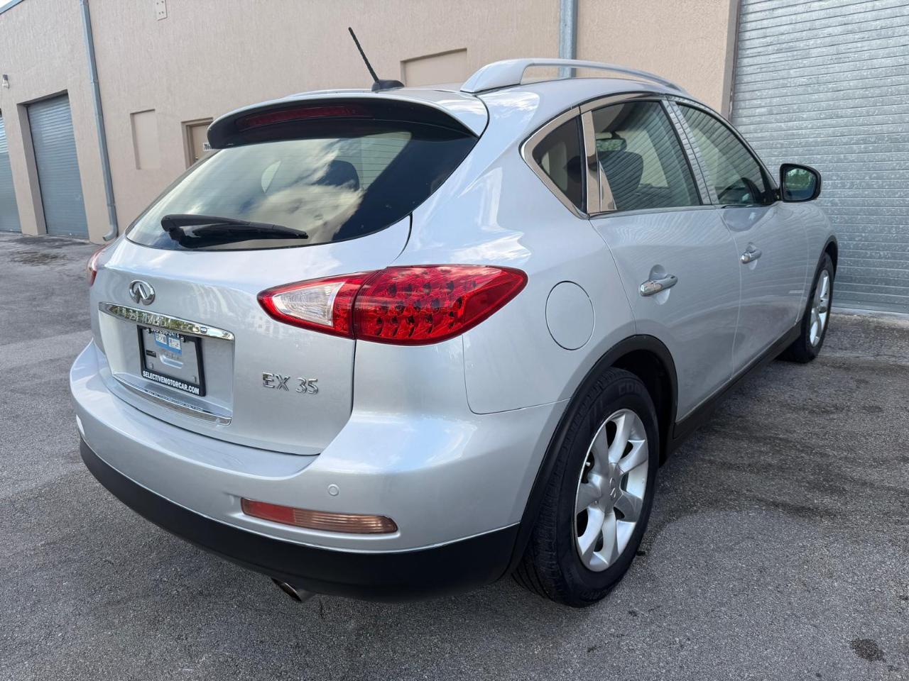 Infiniti EX35 RWD 4dr Journey 2010