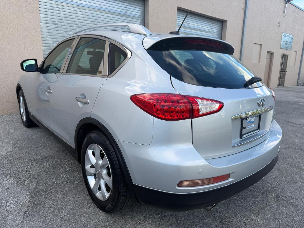 Infiniti EX35 RWD 4dr Journey 2010