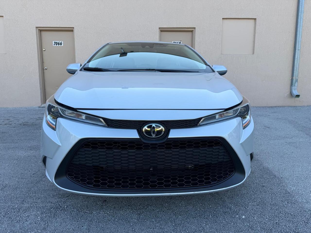 Toyota Corolla LE 4D Sedan 2022