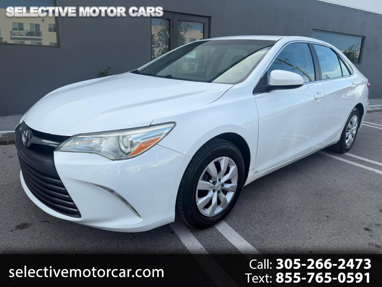 2015 Toyota Camry 4dr Sdn I4 Auto SE (Natl)