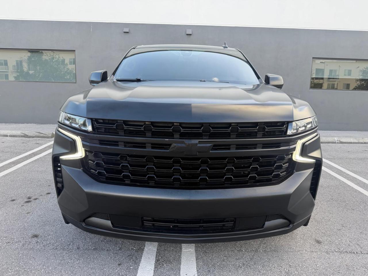 Chevrolet Suburban 2WD 4dr LT 2021