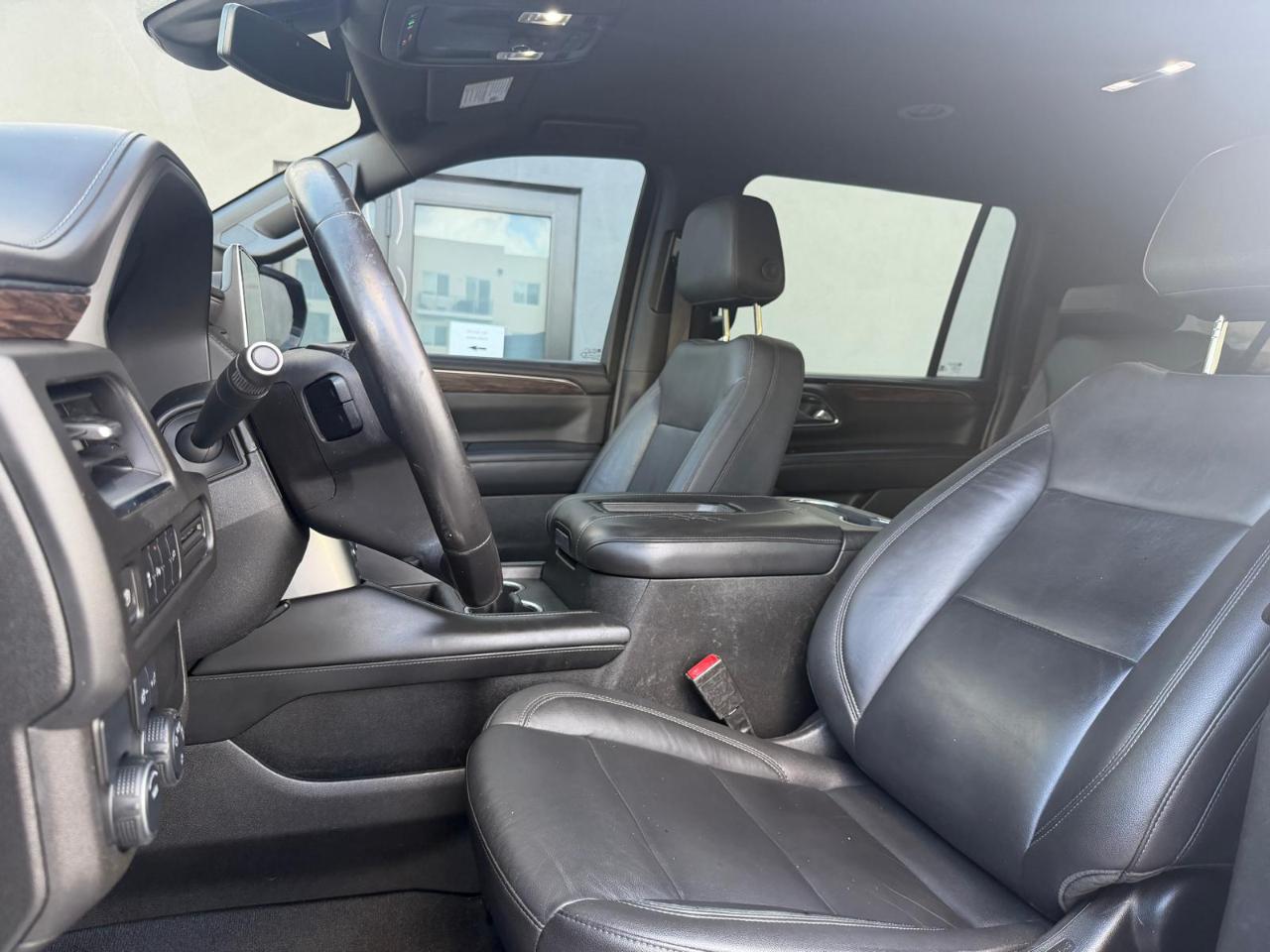 Chevrolet Suburban 2WD 4dr LT 2021