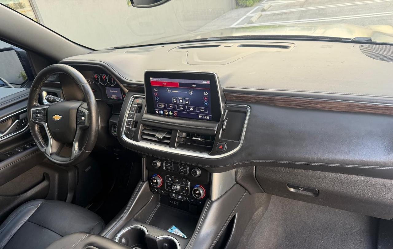 Chevrolet Suburban 2WD 4dr LT 2021