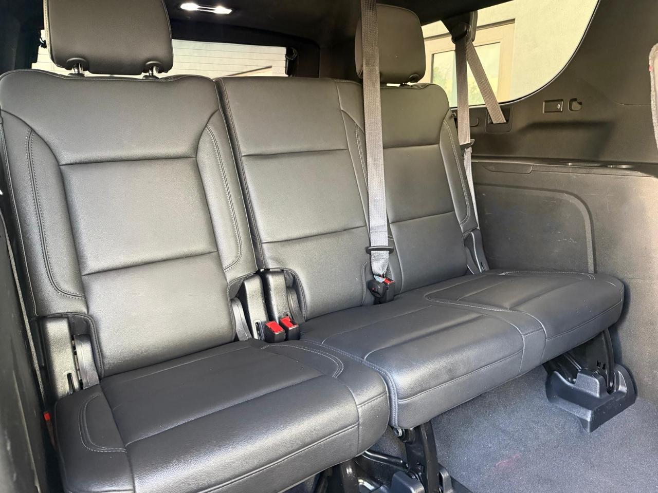Chevrolet Suburban 2WD 4dr LT 2021