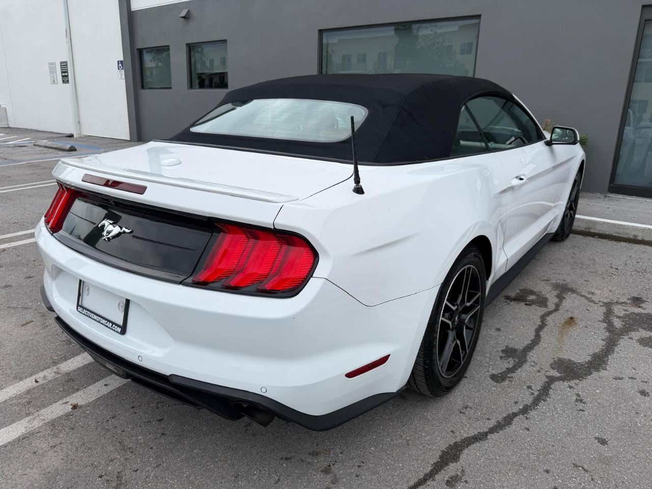Ford Mustang EcoBoost Convertible 2019