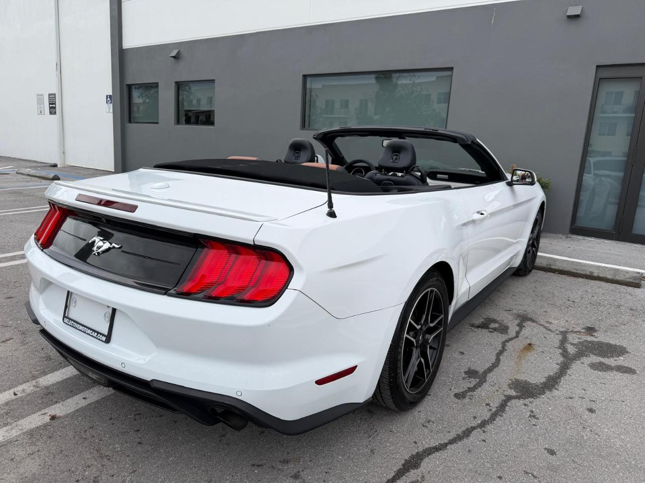 Ford Mustang EcoBoost Convertible 2019