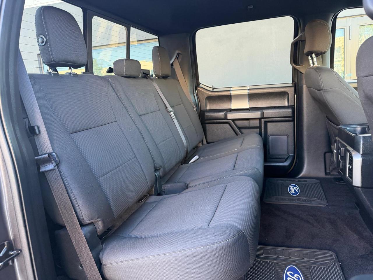 Ford F-150 2WD SuperCrew 150" XLT 2015