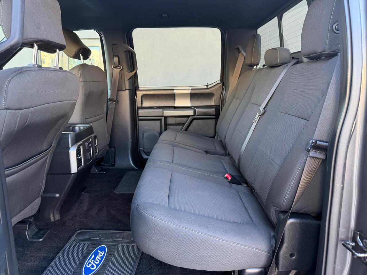Ford F-150 2WD SuperCrew 150" XLT 2015