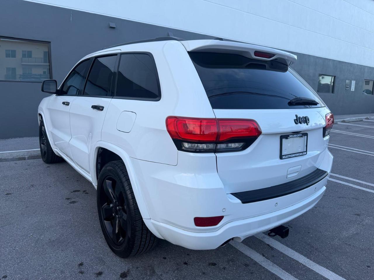 Jeep Grand Cherokee RWD 4dr Overland 2015