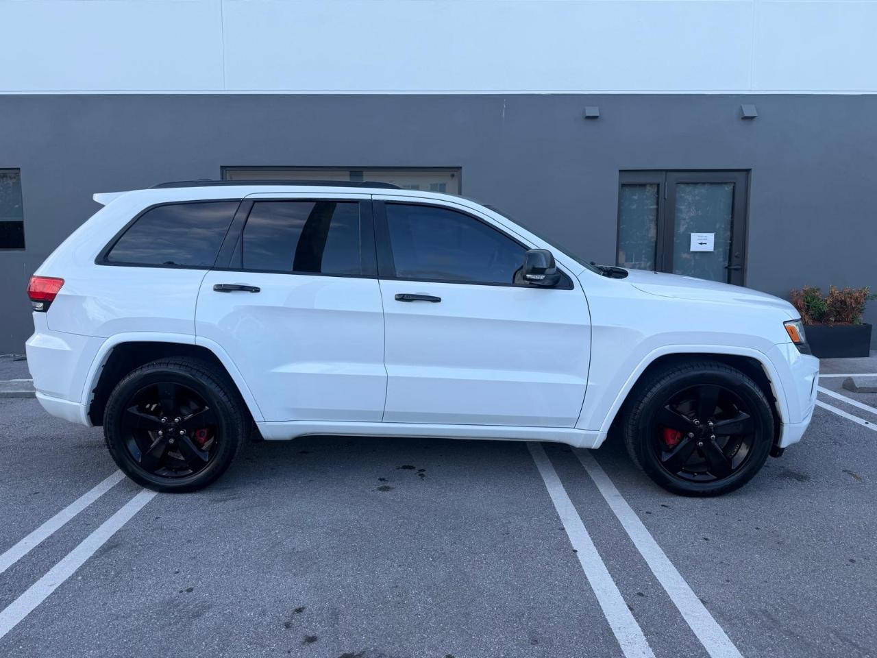 Jeep Grand Cherokee RWD 4dr Overland 2015