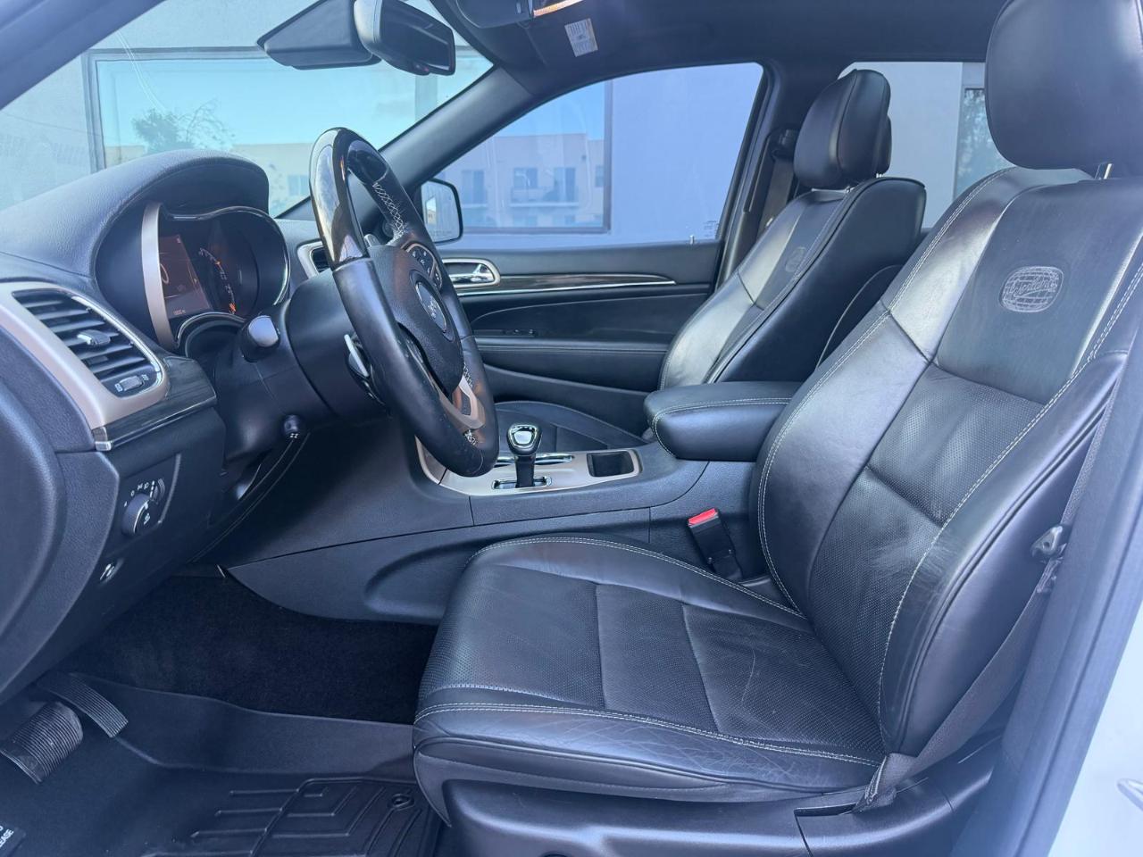 Jeep Grand Cherokee RWD 4dr Overland 2015
