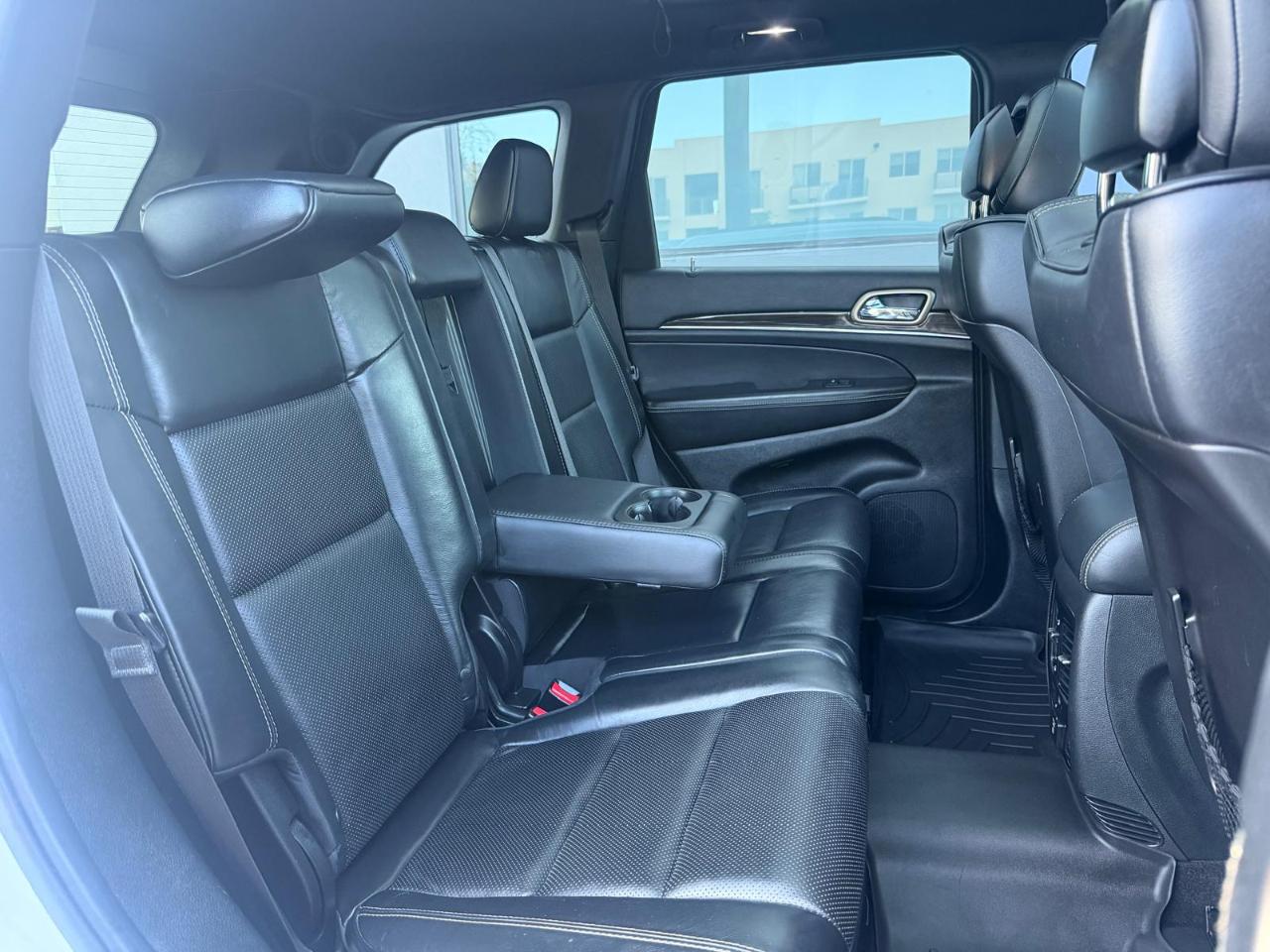Jeep Grand Cherokee RWD 4dr Overland 2015