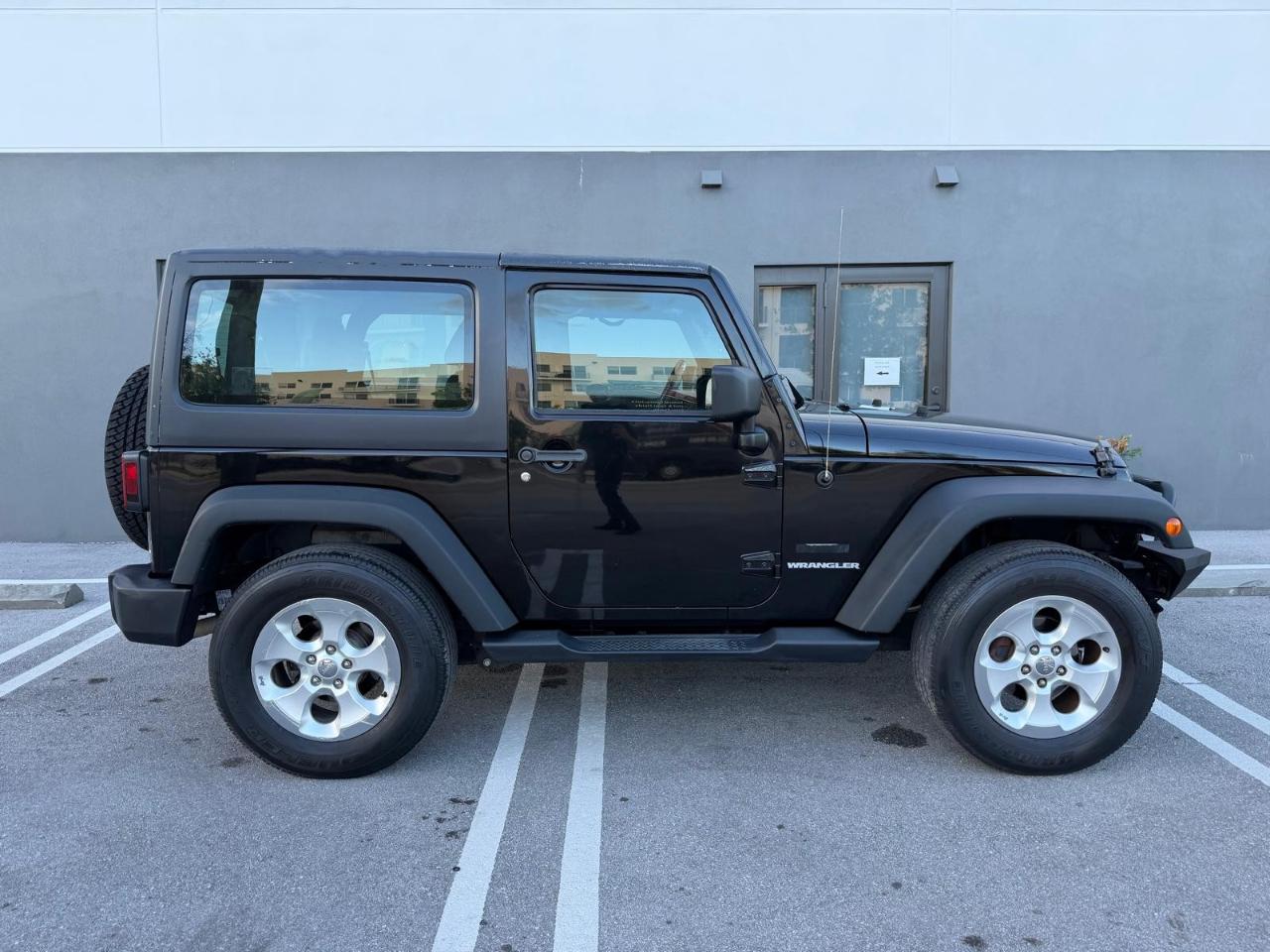 Jeep Wrangler 4WD 2dr Sport 2013