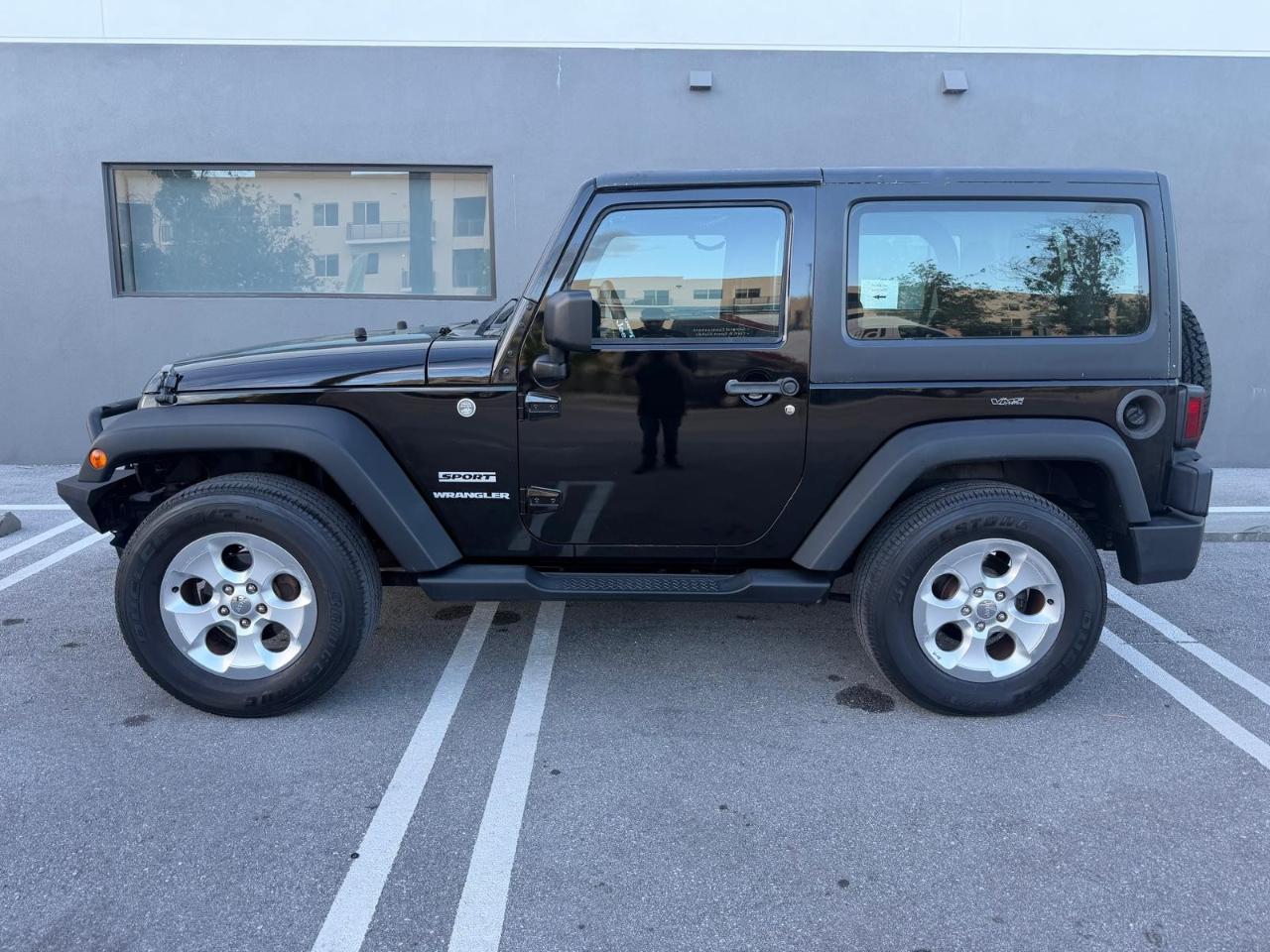 Jeep Wrangler 4WD 2dr Sport 2013