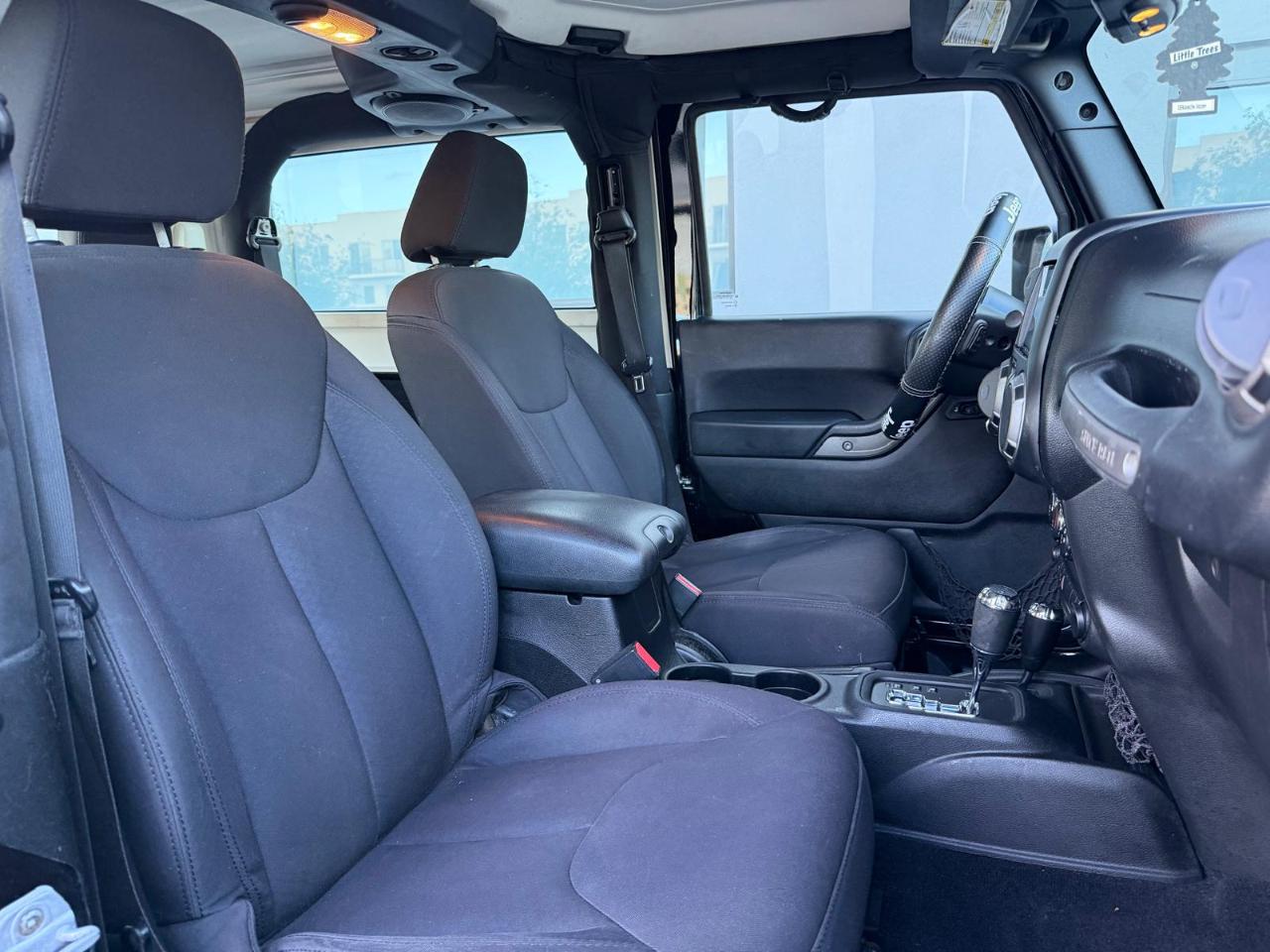 Jeep Wrangler 4WD 2dr Sport 2013
