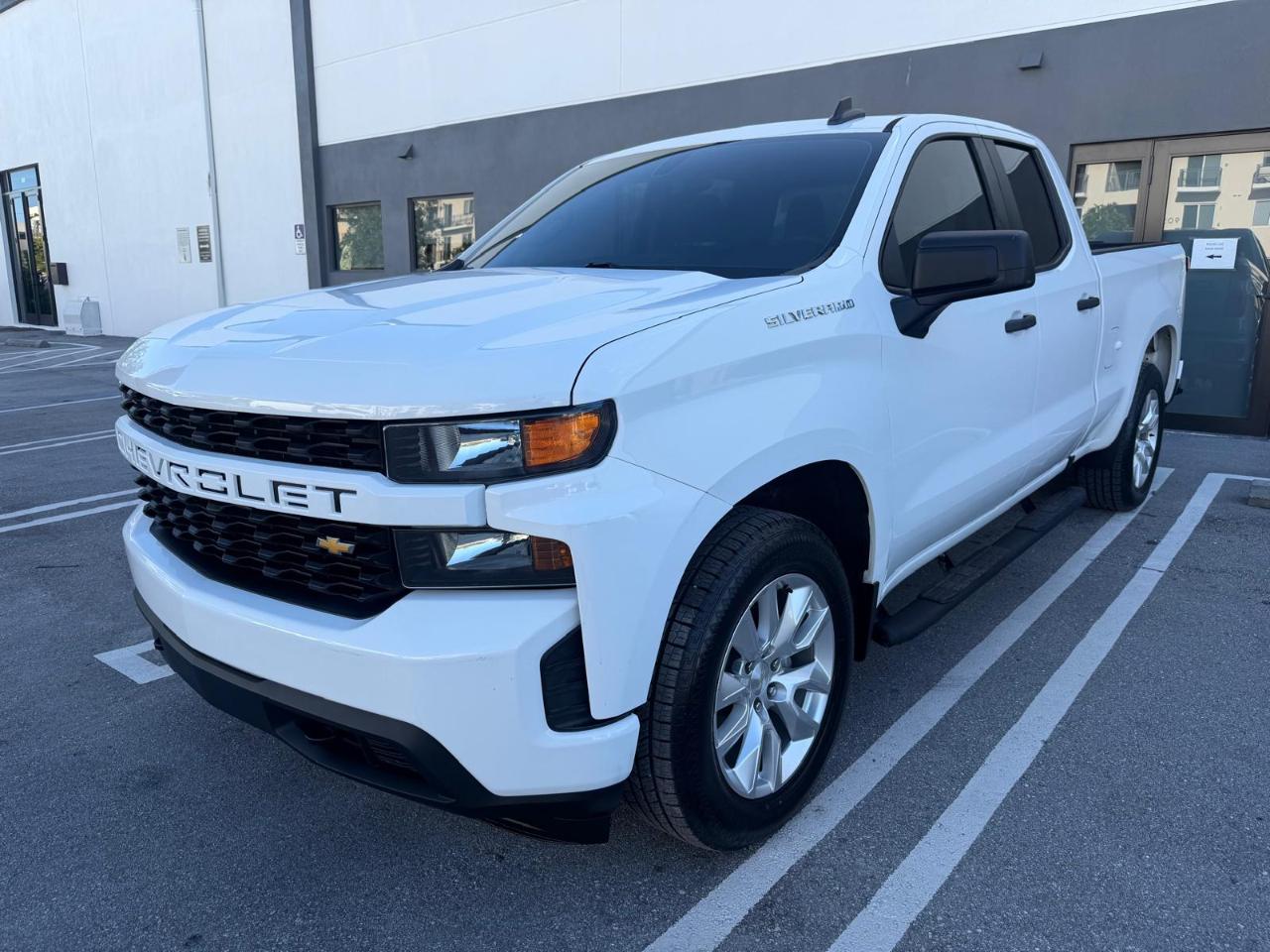 Chevrolet Silverado 1500 2WD Double Cab 147" Custom 2020