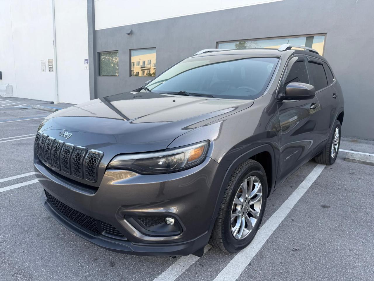 Jeep Cherokee Latitude Plus FWD 2019