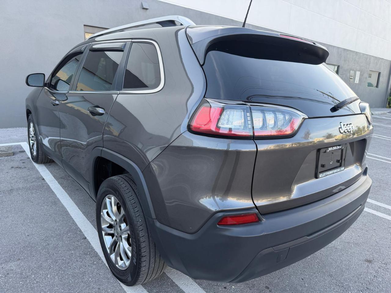 Jeep Cherokee Latitude Plus FWD 2019