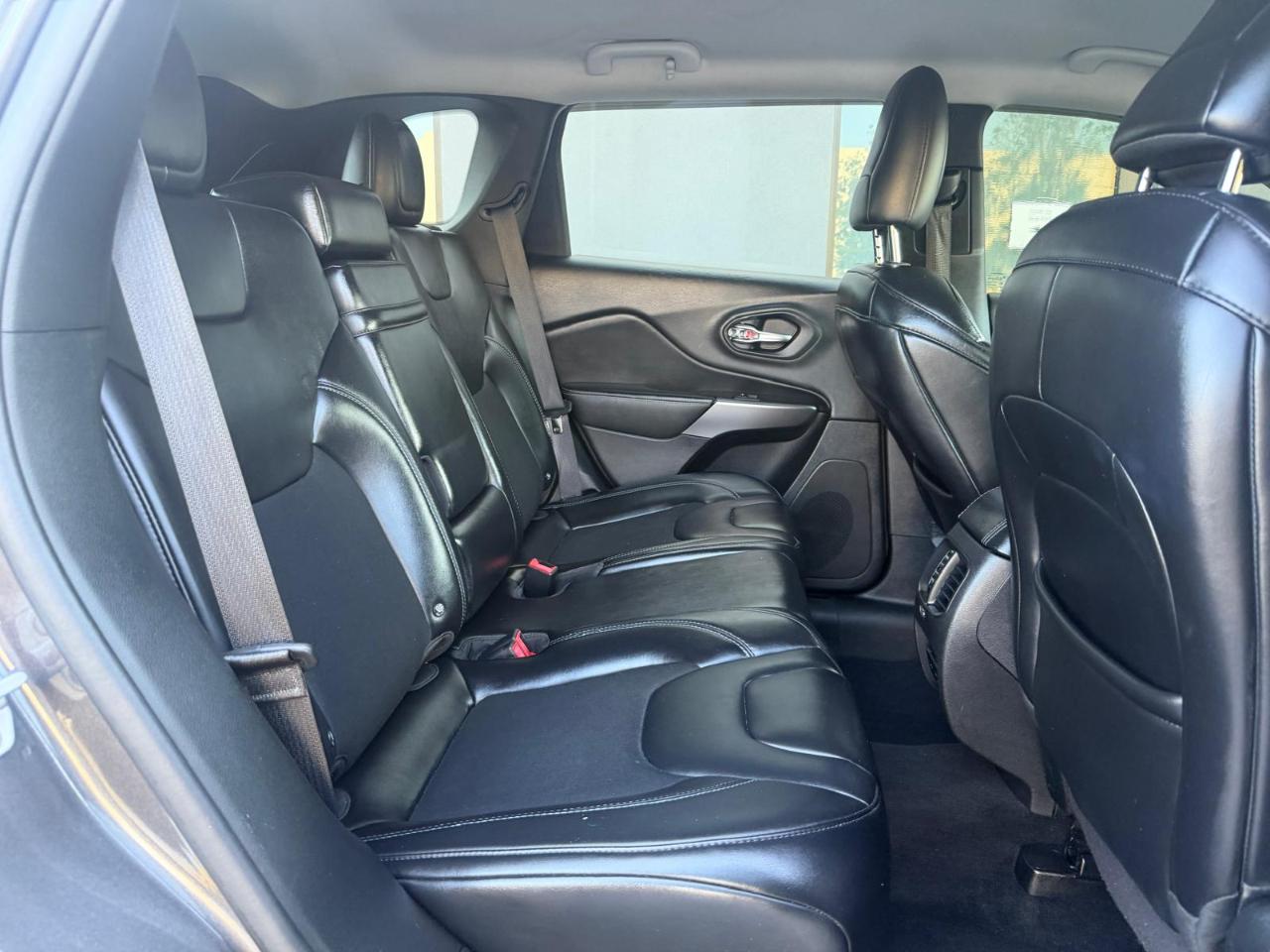 Jeep Cherokee Latitude Plus FWD 2019