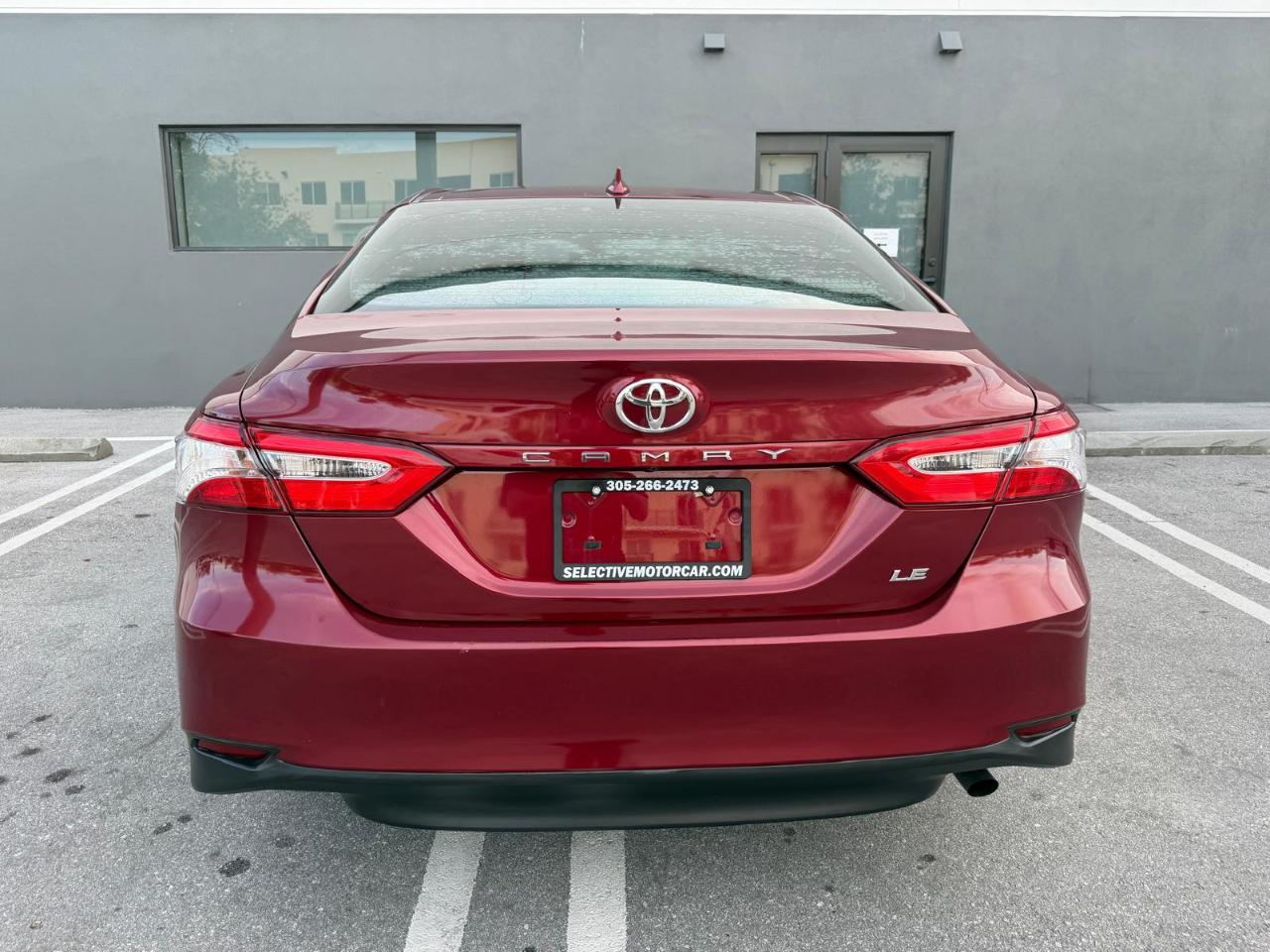Toyota Camry LE Auto (Natl) 2019