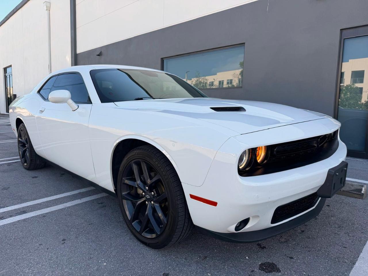 Dodge Challenger SXT RWD 2022