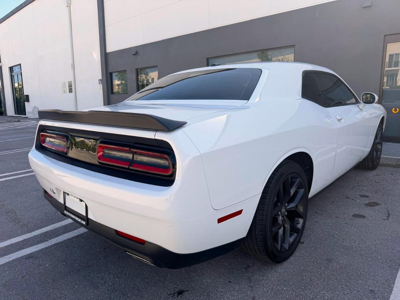 Dodge Challenger SXT RWD 2022