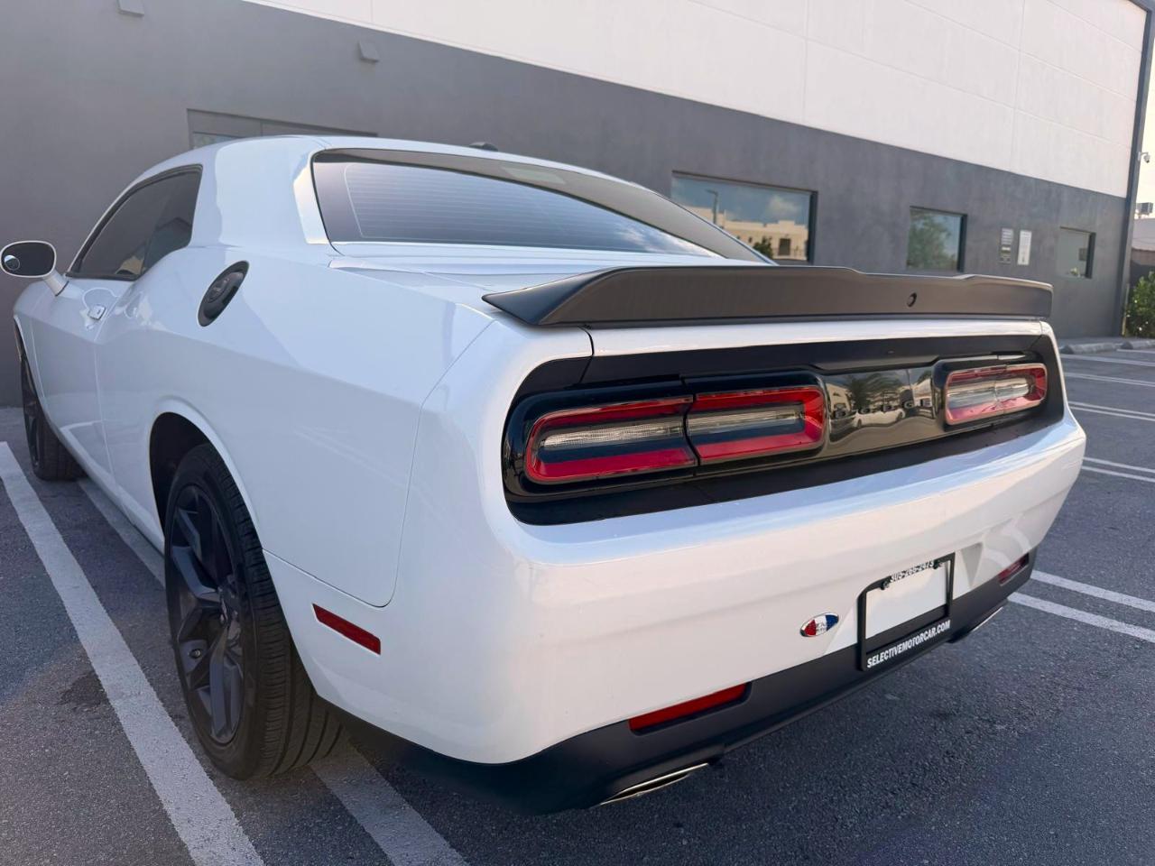 Dodge Challenger SXT RWD 2022