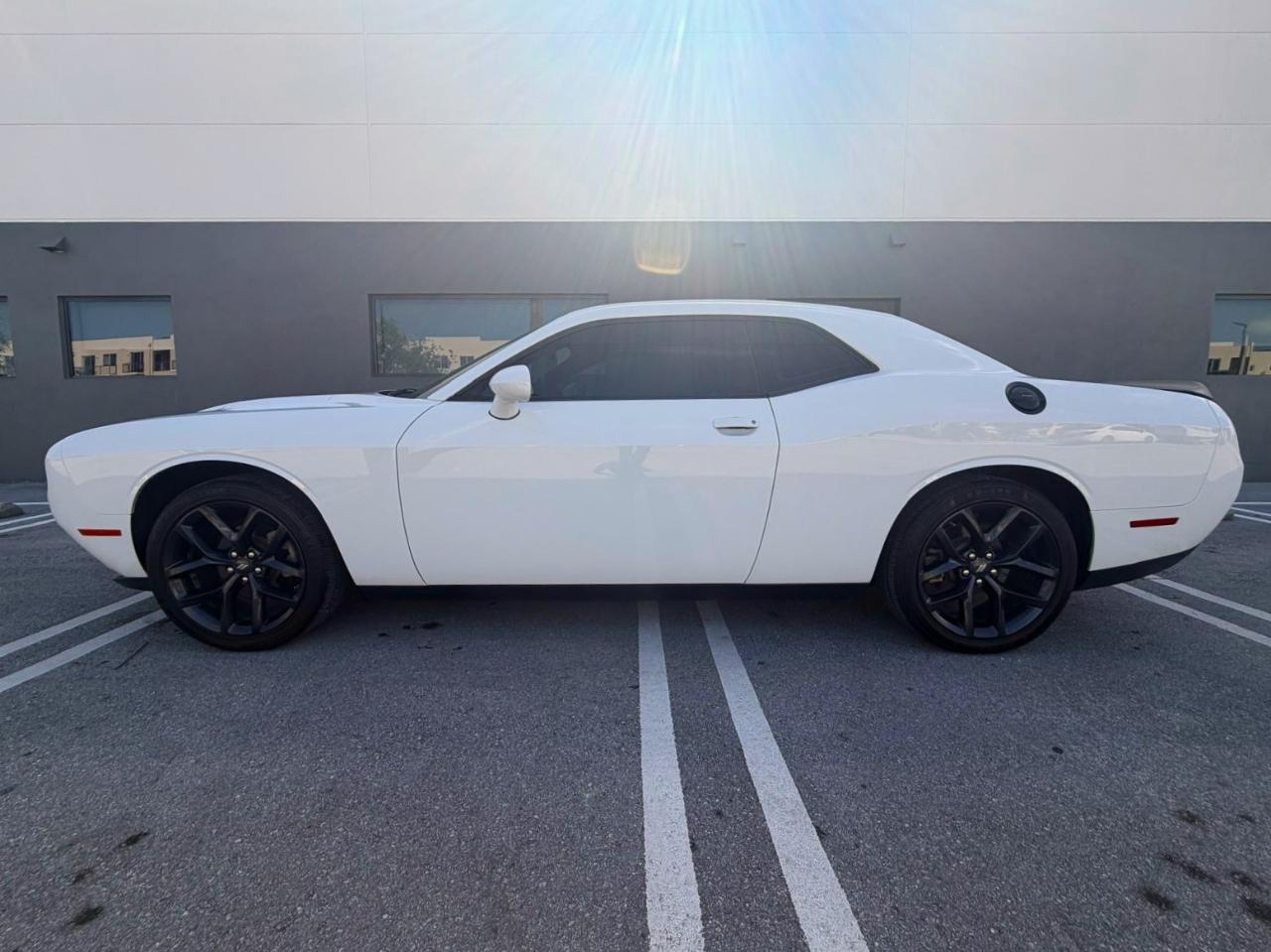 Dodge Challenger SXT RWD 2022