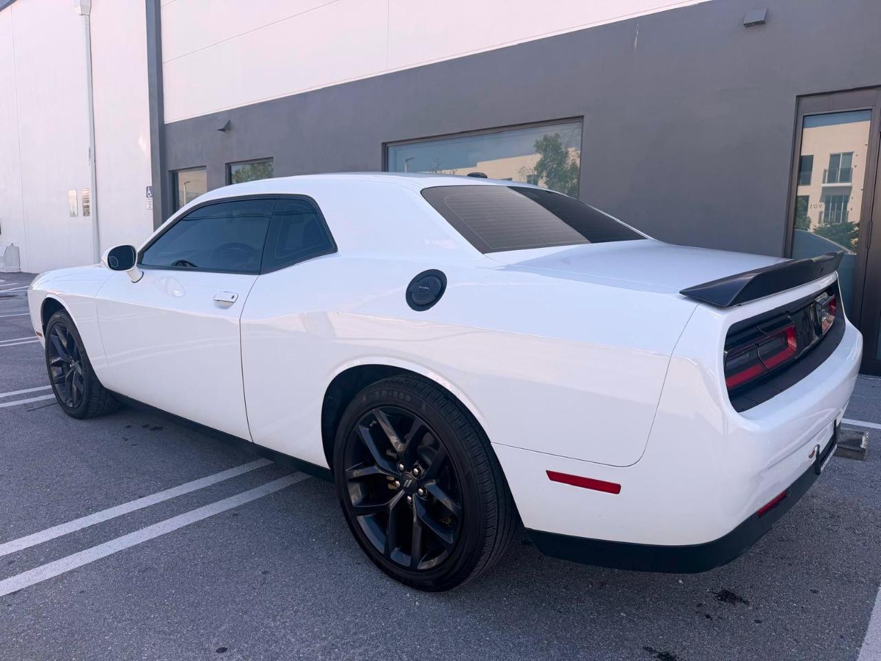 Dodge Challenger SXT RWD 2022